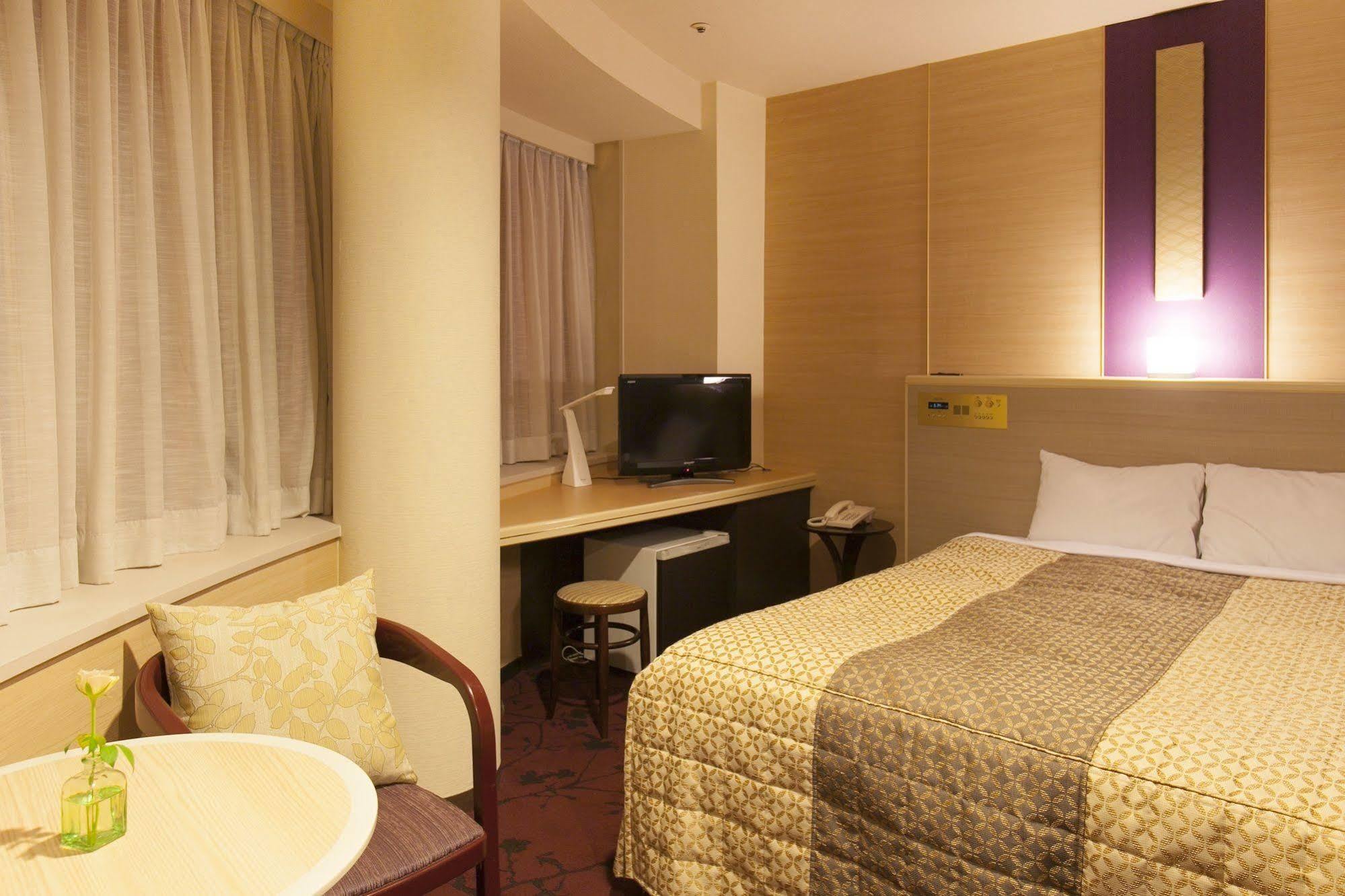 Creston Hotel Chofu